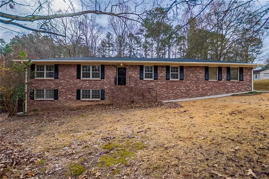 3904 Forest DR, Lithia Springs, GA 30122