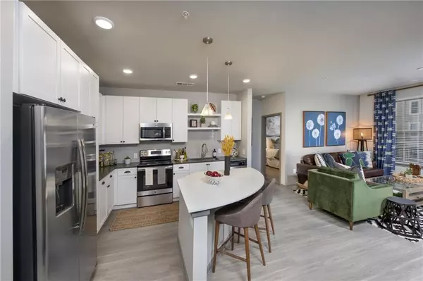 Sandy Springs, GA 30328,6919 Peachtree Dunwoody RD #347