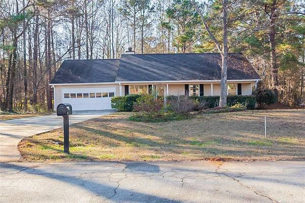 130 Countryside LN, Covington, GA 30016