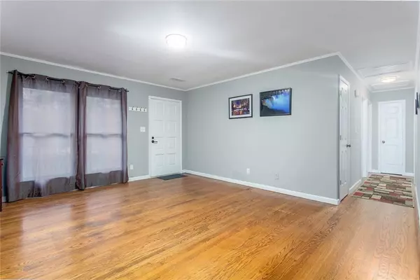 Marietta, GA 30062,966 Azalea CIR