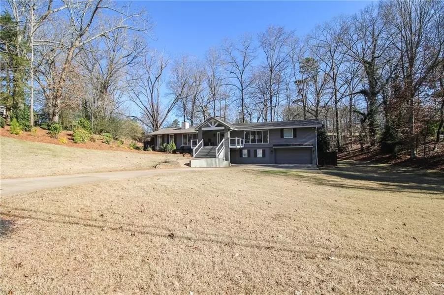 530 East Lake DR, Gainesville, GA 30506