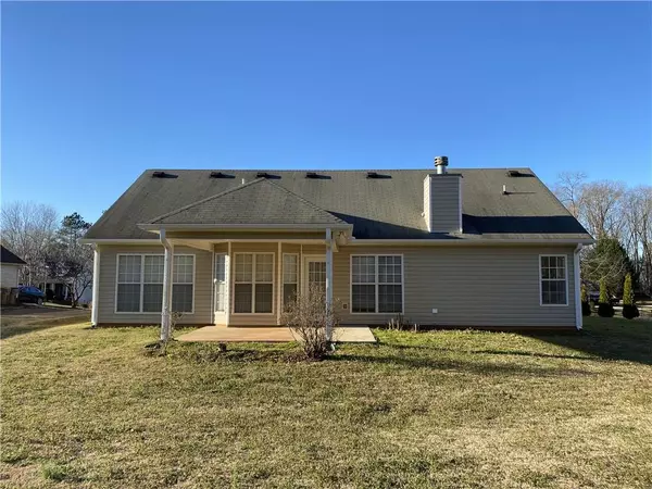 Winder, GA 30680,807 Lazy LN