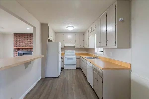 Dallas, GA 30157,185 Heritage WAY