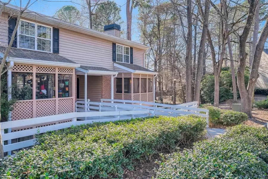 271 Quail RUN, Roswell, GA 30076