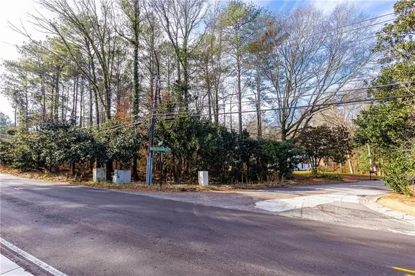 Atlanta, GA 30339,4578 N Elizabeth Lane