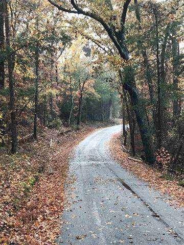 1 Harbor PT, Hartwell, GA 30643