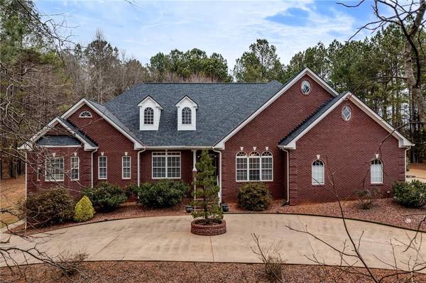 1254 Antrim Glen DR, Hoschton, GA 30548