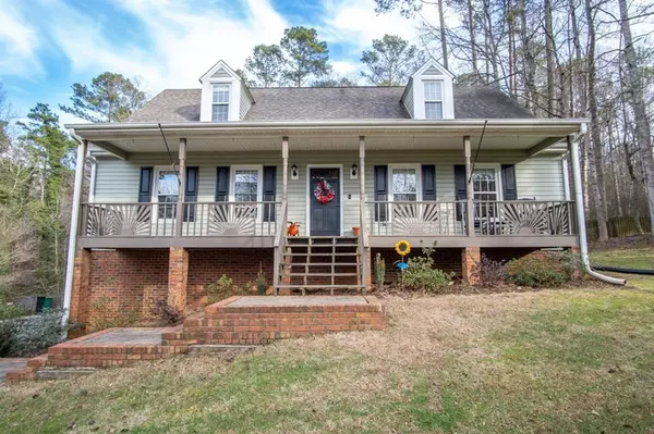 1310 Kensington LN, Woodstock, GA 30188