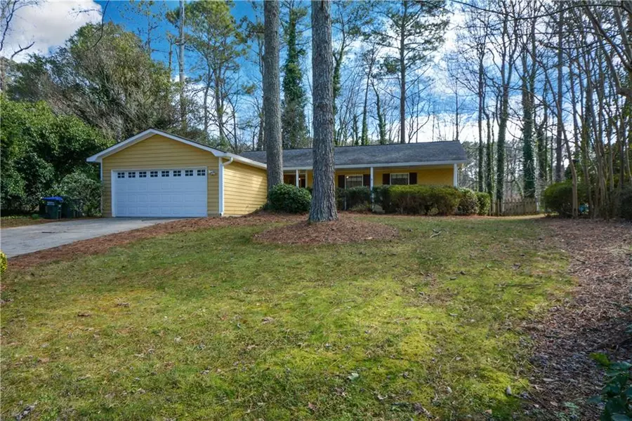 1110 Terramont DR, Roswell, GA 30076