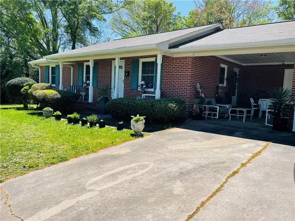 110 E Cherry E, Griffin, GA 30223