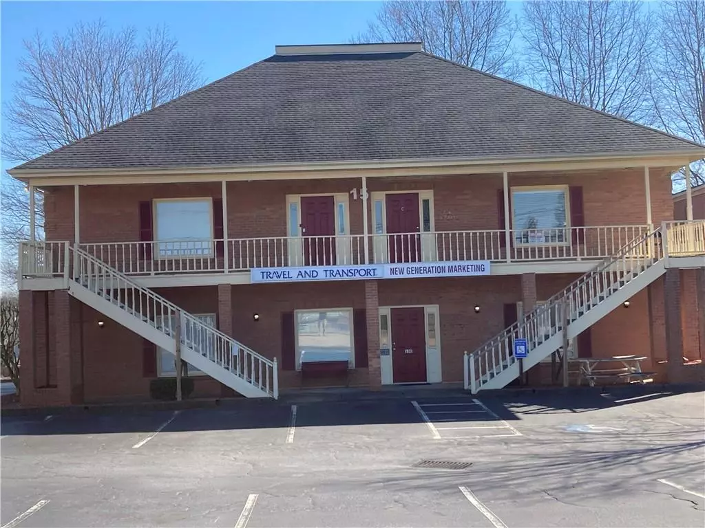 Marietta, GA 30066,2440 Sandy Plains RD #15