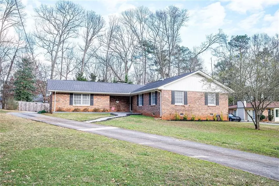 4551 Oakland TER SW, Mableton, GA 30126