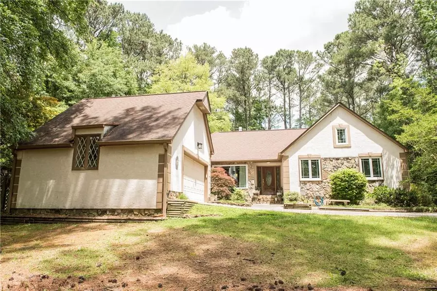 210 Julie RD, Tyrone, GA 30290