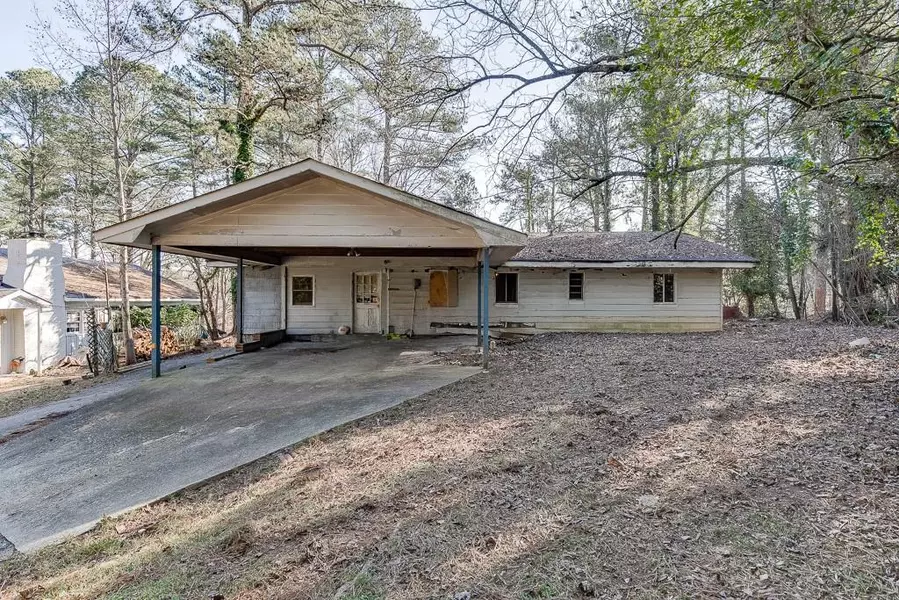 6650 Crestwood Peninsula, Flowery Branch, GA 30542