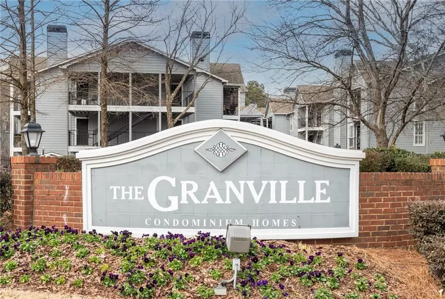 542 Granville CT, Sandy Springs, GA 30328