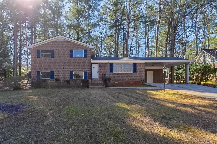 433 Fond Du Lac DR, Stone Mountain, GA 30088