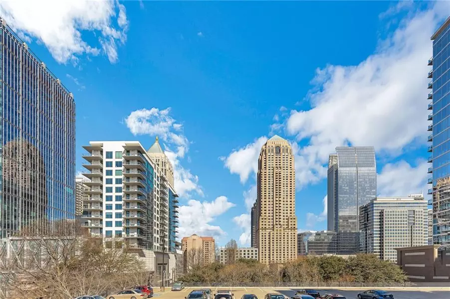 1075 Peachtree WALK NE #A215, Atlanta, GA 30309