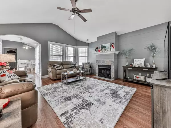 Woodstock, GA 30189,229 ROSE COTTAGE DR