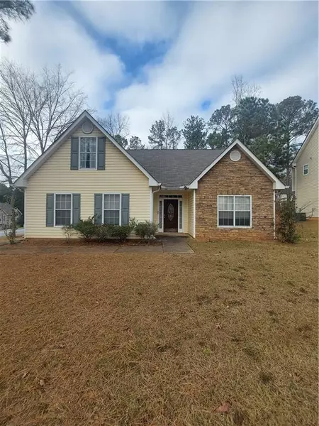 1342 Buckingham DR, Hampton, GA 30228