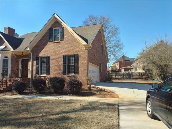 5660 Mountain View PASS, Stone Mountain, GA 30087