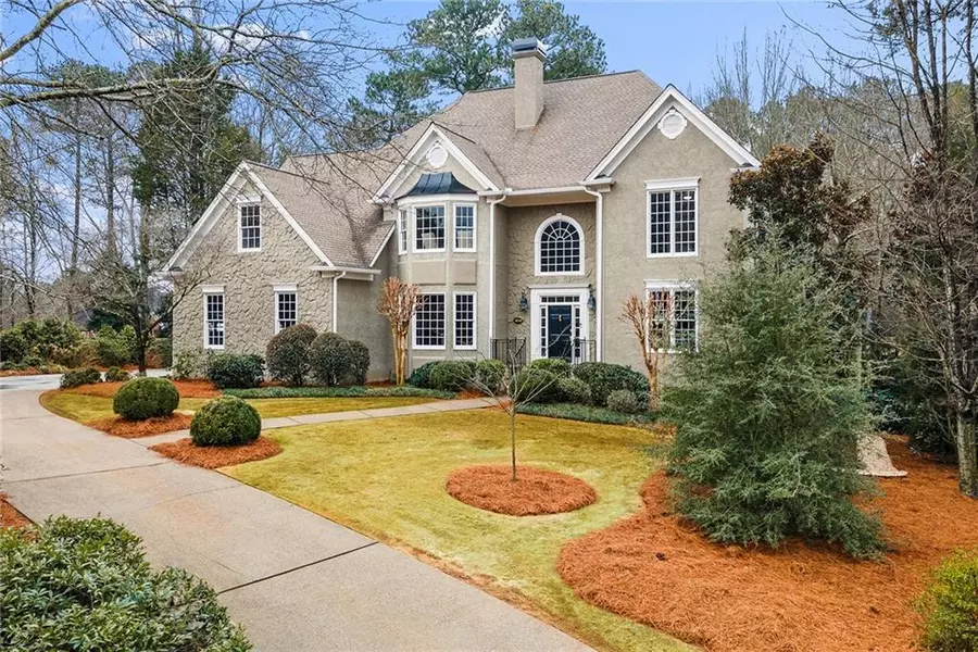 1040 Abingdon LN, Johns Creek, GA 30022