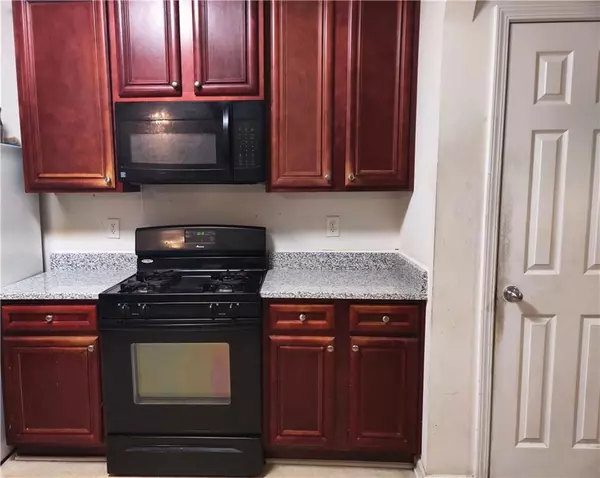 Fairburn, GA 30213,110 St Thomas Ct