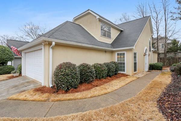 120 Sweetwater TRCE, Roswell, GA 30076