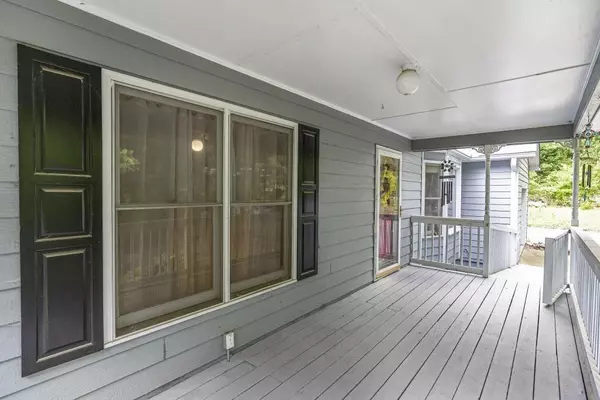 Flowery Branch, GA 30542,5946 Blackjack RD