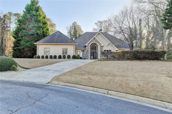 Peachtree Corners, GA 30096,3540 Martha King CT