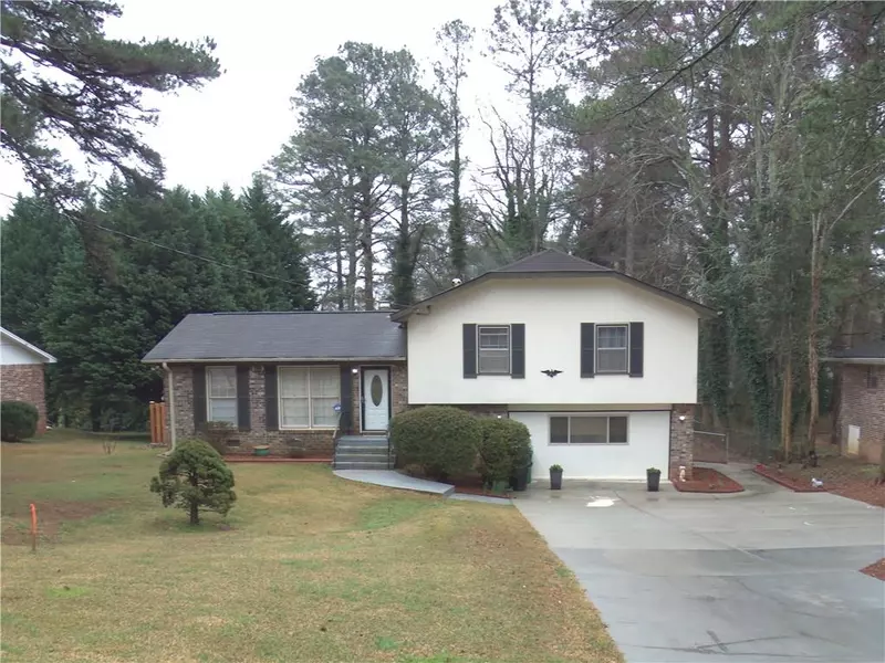 6109 Mincey RD, Stone Mountain, GA 30087