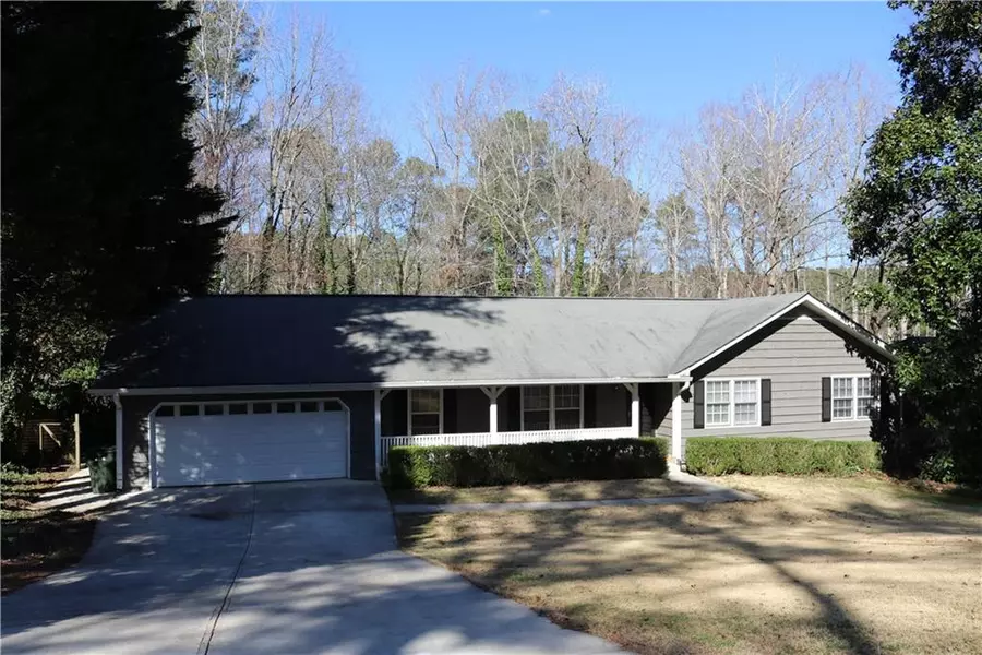 4513 WOODLAND CIR NE, Roswell, GA 30075