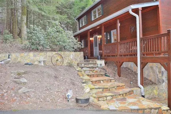 Cherry Log, GA 30522,464 Whispering Pine LN