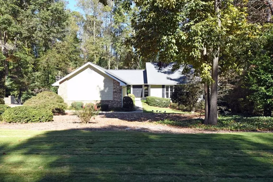 115 Beechwood TRL, Roswell, GA 30075