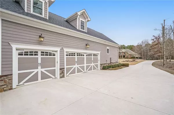 Flowery Branch, GA 30542,5930 Manor View LN