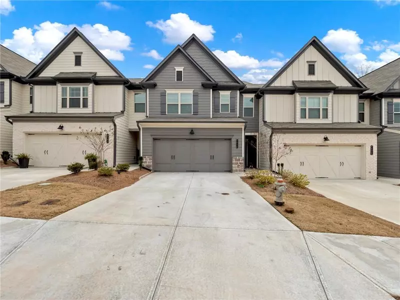 5635 Parkview LN #T15, Flowery Branch, GA 30542