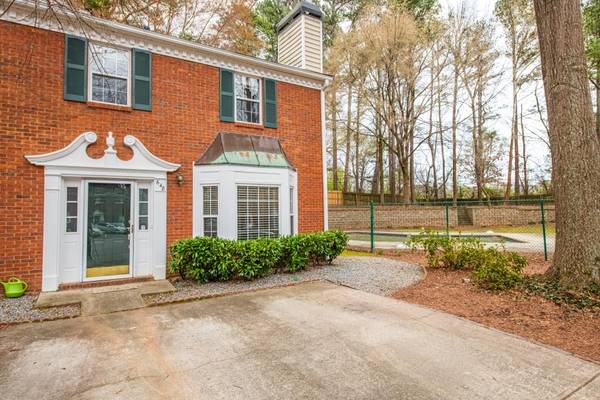 648 Anderson WALK, Marietta, GA 30062