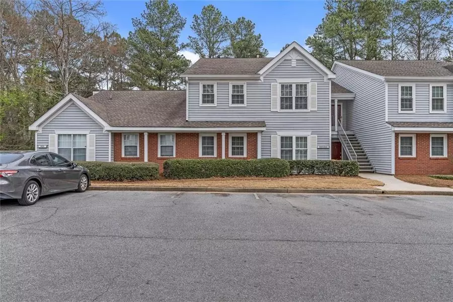 6023 Coventry CIR, Alpharetta, GA 30004