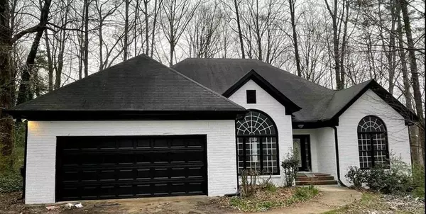 3541 Gleneagles CT, Snellville, GA 30039