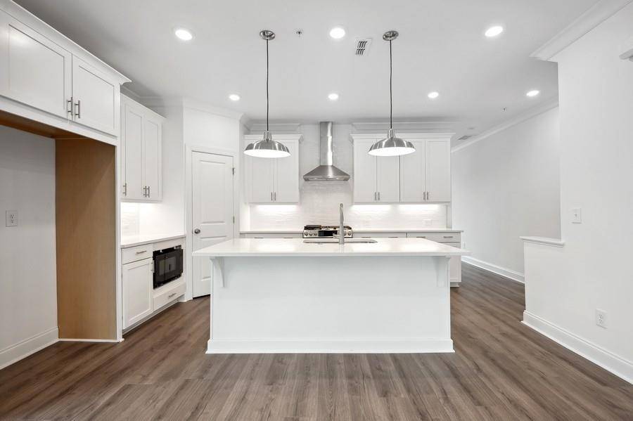 Alpharetta, GA 30022,300 Olmstead Way #14