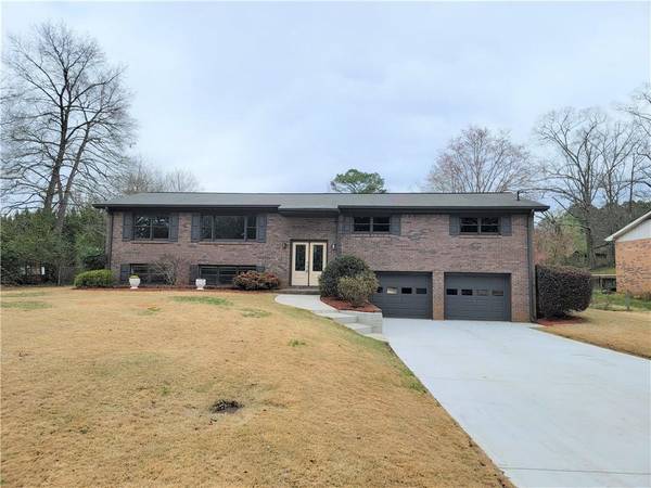 4068 Waterfield DR NE, Marietta, GA 30066