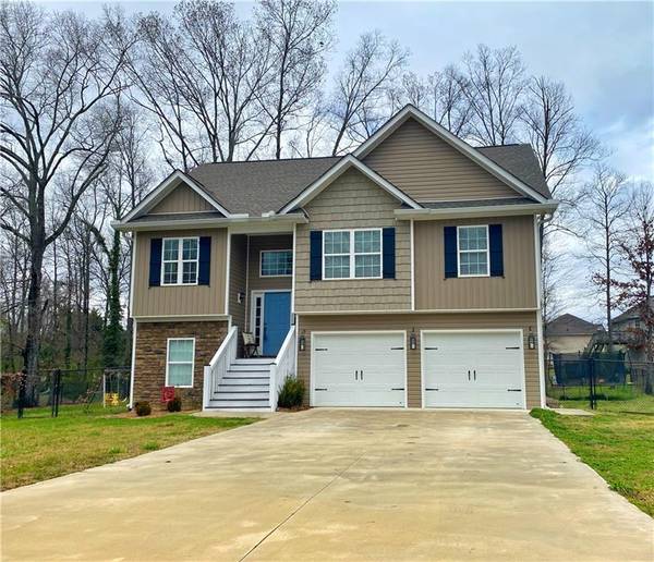 370 Wildwood CIR SE, Calhoun, GA 30701