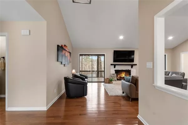 Waleska, GA 30183,245 PINEBROOK DR