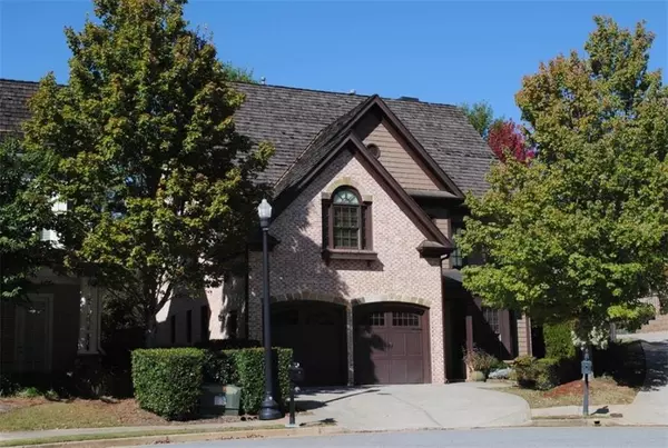 6327 Cotswold LN, Sandy Springs, GA 30328