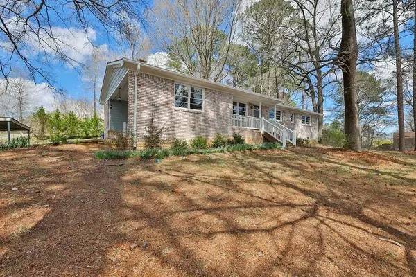 110 ROSEWOOD DR, Dallas, GA 30132