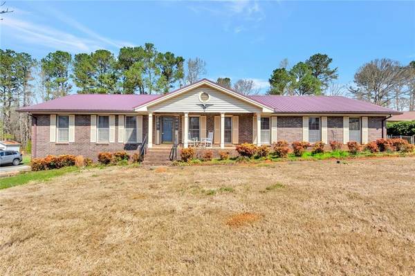 50 Country Roads DR, Stockbridge, GA 30281