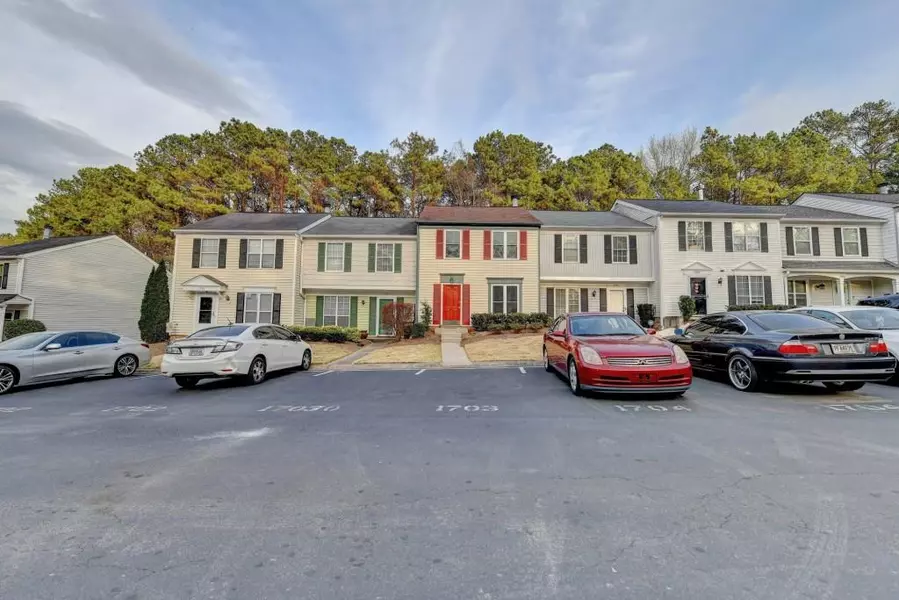 1703 Queen Anne CT, Sandy Springs, GA 30350