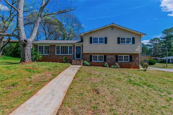 5114 Rock Eagle DR, Stone Mountain, GA 30083