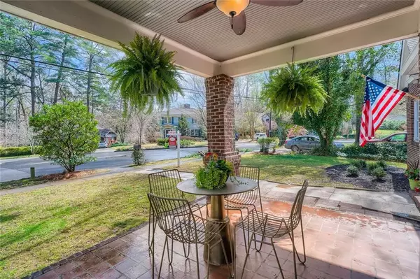 Atlanta, GA 30307,384 Emory DR