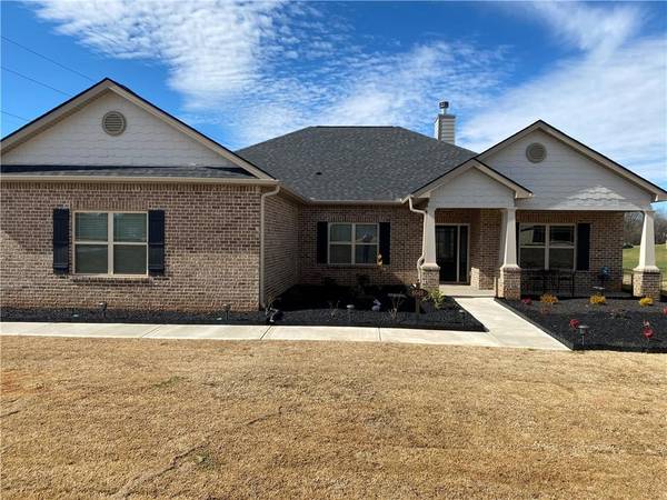 6049 Creekside View LN, Clermont, GA 30527