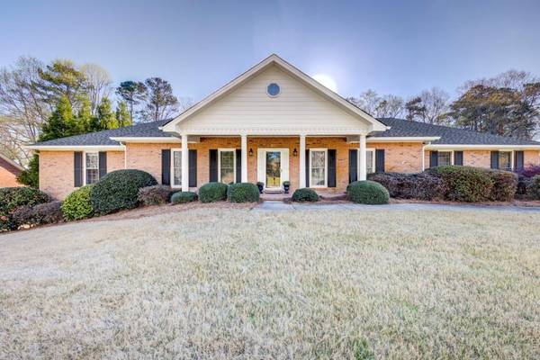 235 Saddle Creek DR, Roswell, GA 30076